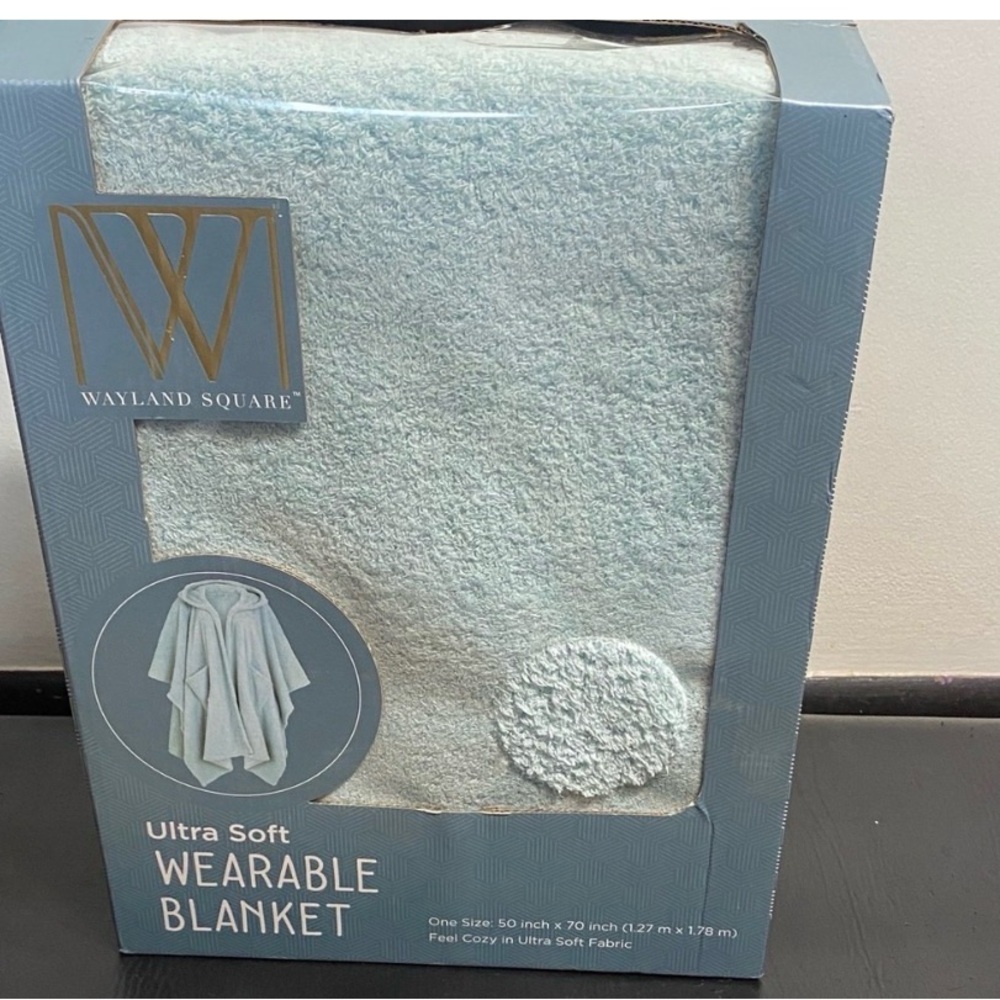 Wayland Square Light Blue Wearable Blanket